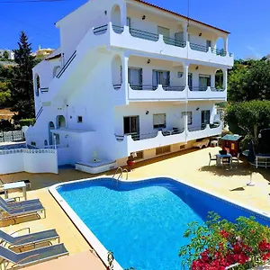 Hotel apartamentowy Aaa Awsome