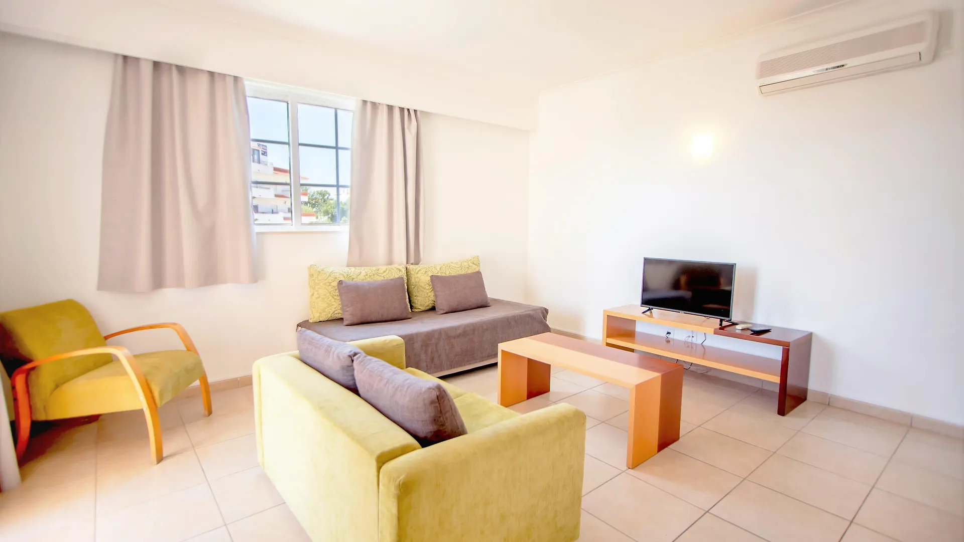 Aquamar Albufeira Aparthotel