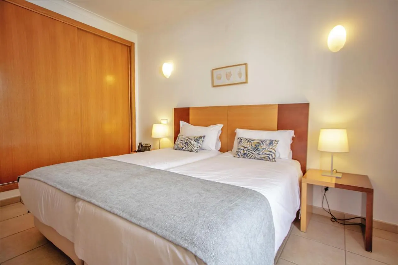 Aquamar Albufeira Aparthotel 3*,